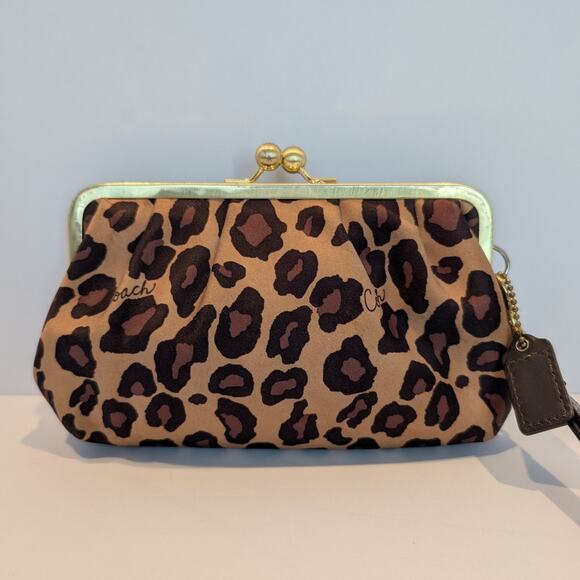 Coach Leopard Print Kisslock Wristlet - Good Condition - Picture 3 of 9